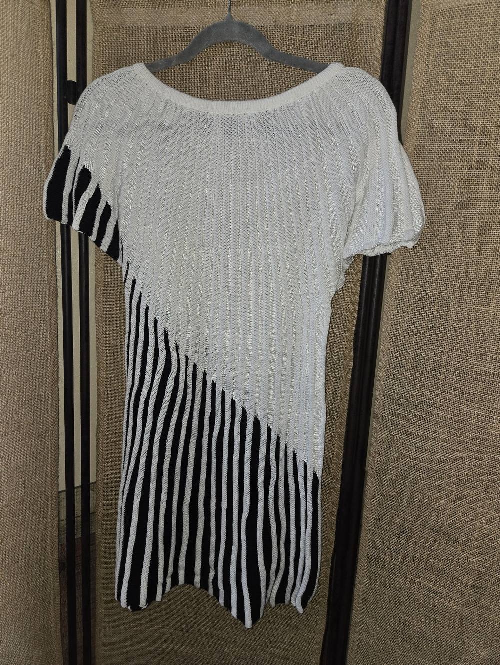 Women's Chelsea & Theodore White & Black Knit Sweater Dress Size Large - Picture 6 of 6